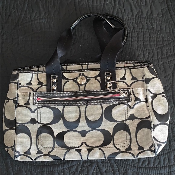 Coach shoulder purse - Picture 1 of 4